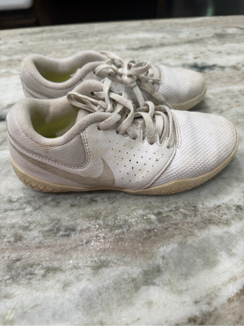 Nike kids cheer shoes size 13c